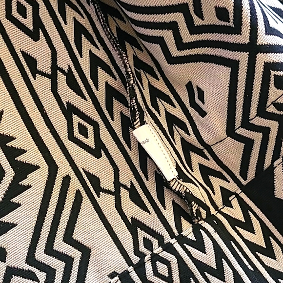 MINKPINK Geometric Pattern Zip Coat Size Small - Picture 9 of 14